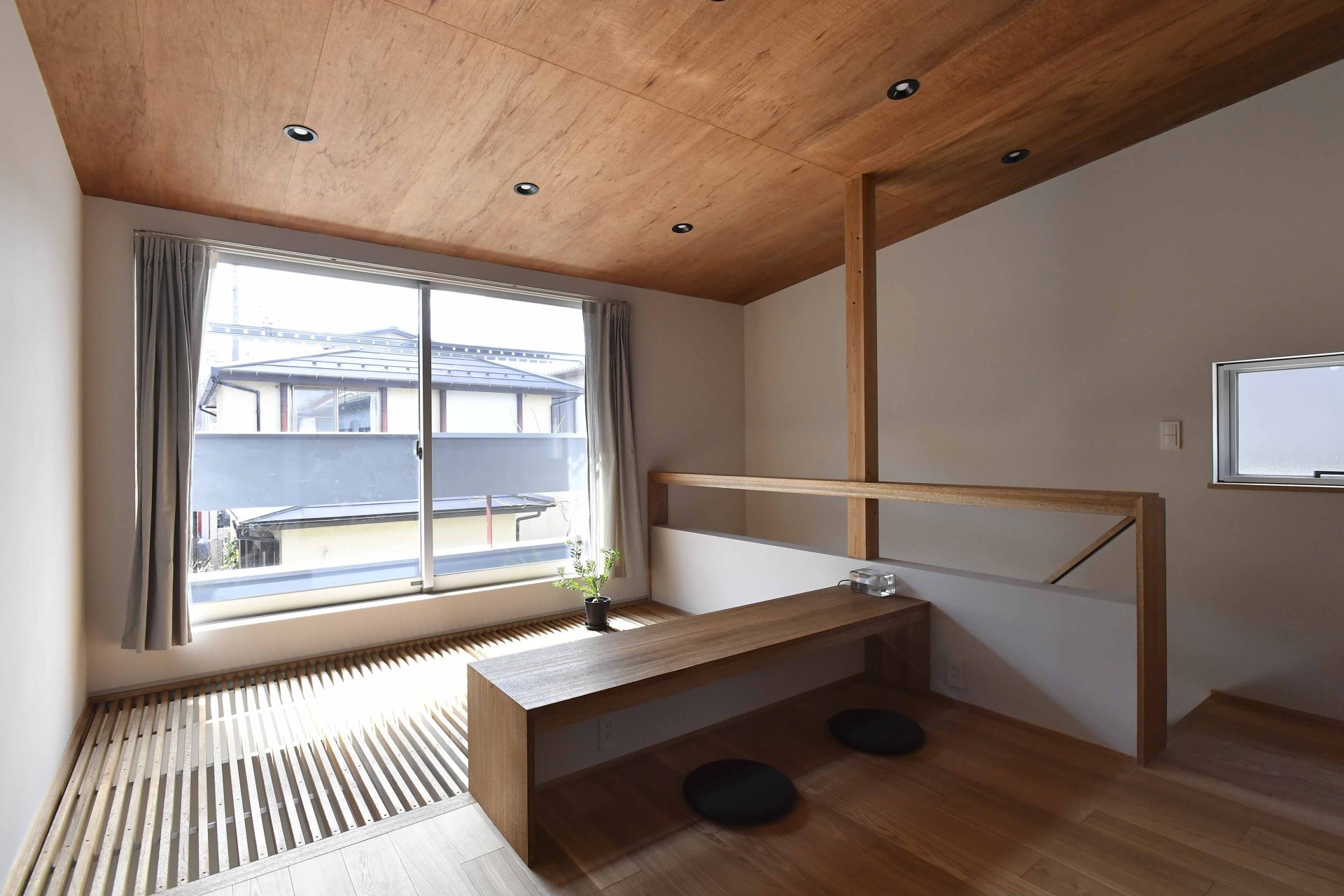 　埼玉県さいたま市の新築住宅　　「光がさす家」