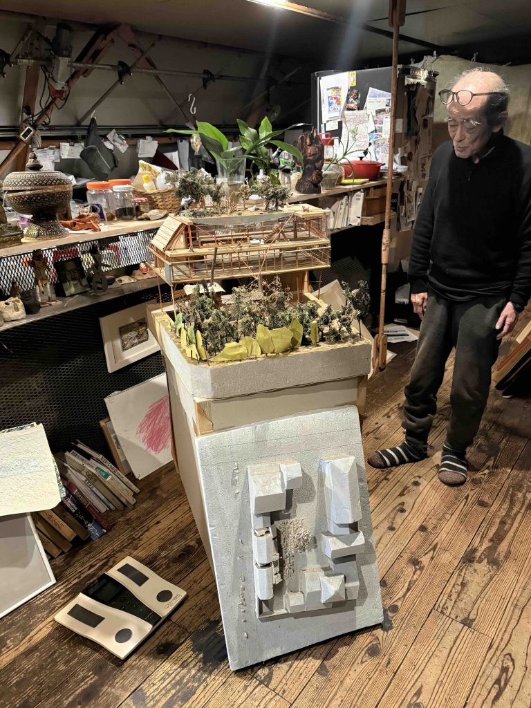 今日は、東京都世田谷区にある石山修武先生のご自宅にお邪魔した